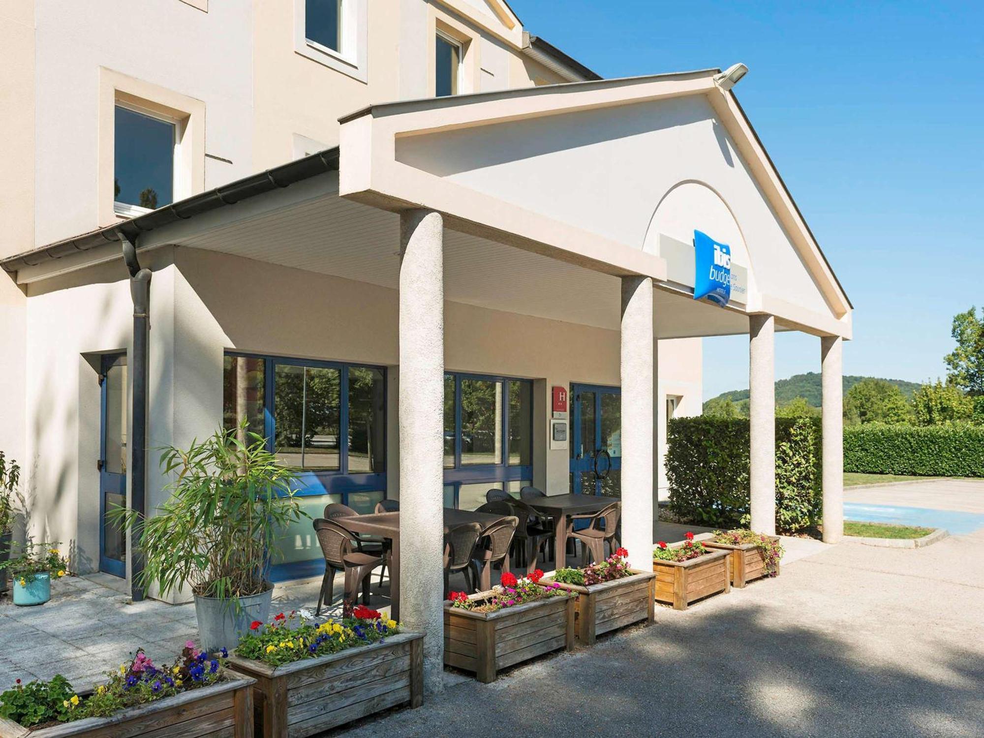 Ibis Budget Lons-Le-Saunier Exterior photo